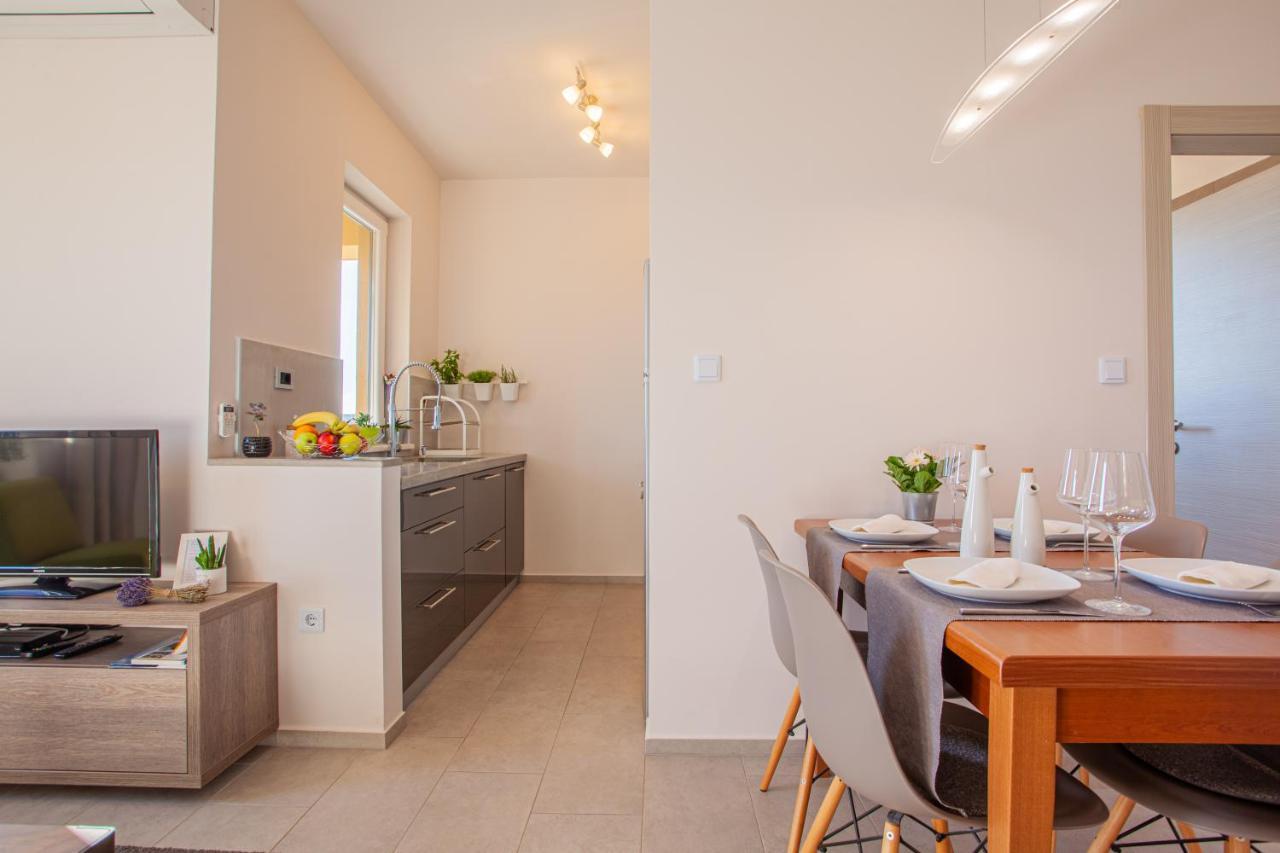 Leni Apartma